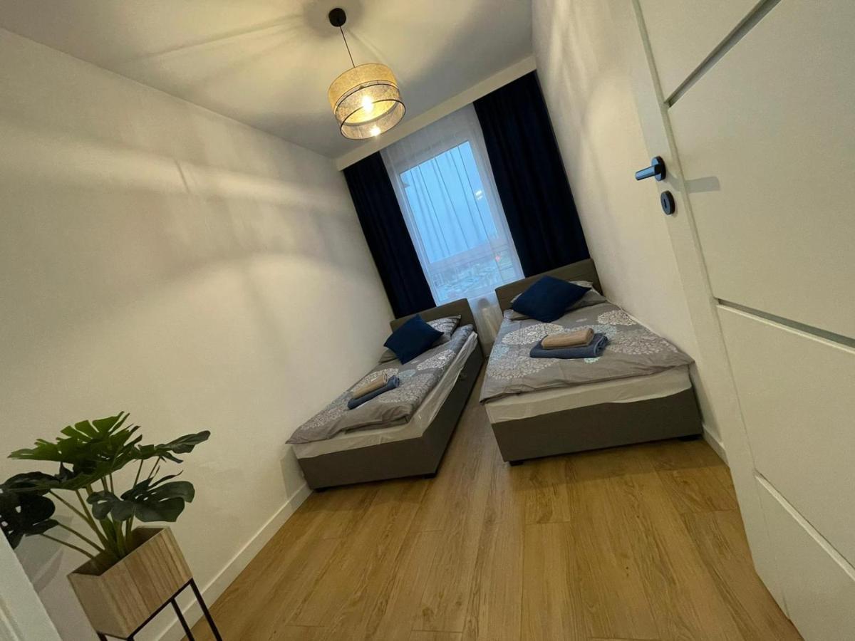 Apartament Pileckiego Nowy Dwor Mazowiecki Modlin Airport Bagian luar foto